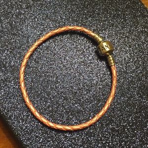 ❄️Just Listed❄️ PINK Pandora Leather Bracelet